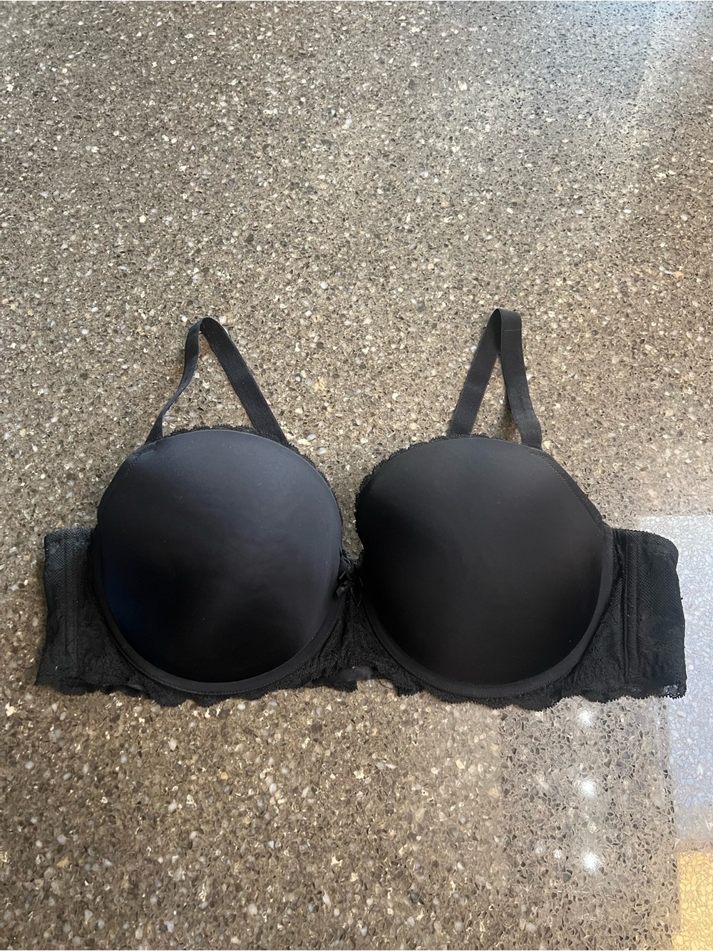 torrid Beautiful Black Lace-Trim Molded Cup Bra Size 46C See Pics Full Figure